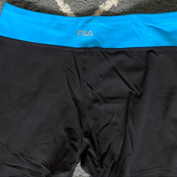 FILA Cropped Black Leggings - Picture 3 of 4
